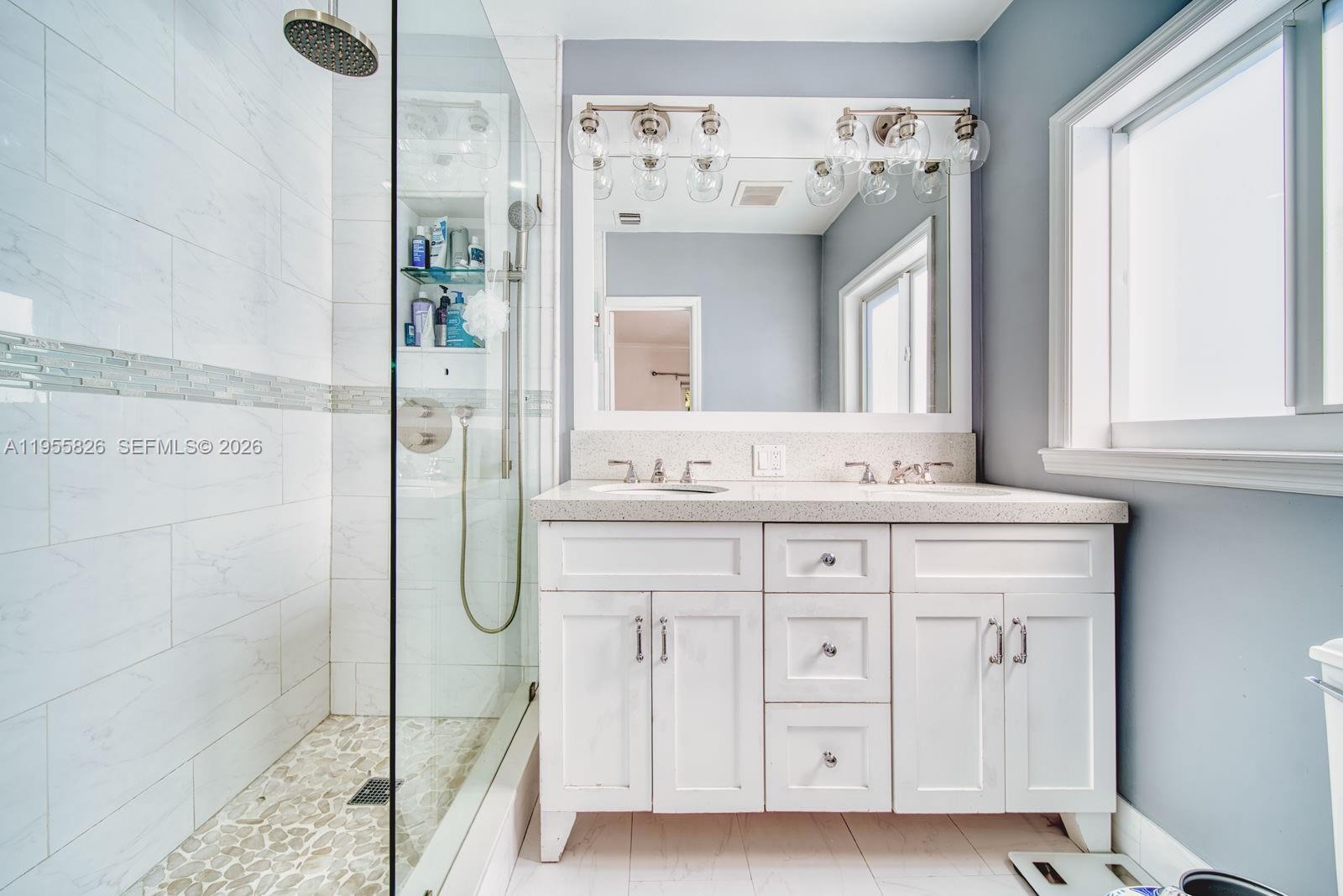 3227 Riviera Dr Coral Gables, FL 33134