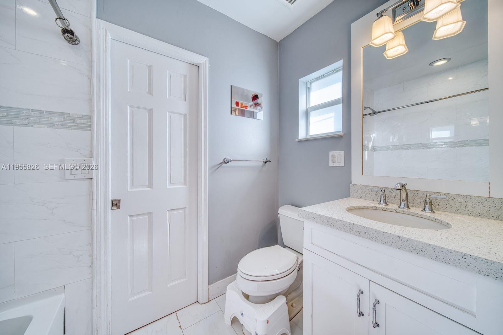 3227 Riviera Dr Coral Gables, FL 33134