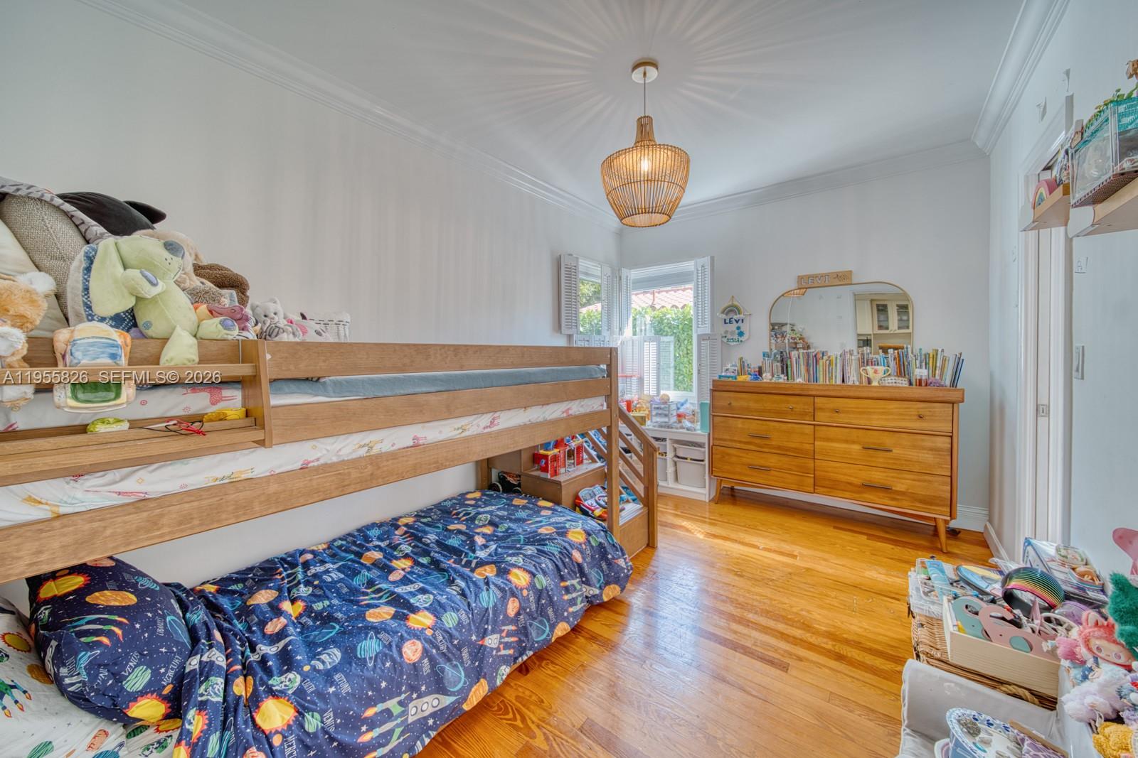 3227 Riviera Dr Coral Gables, FL 33134