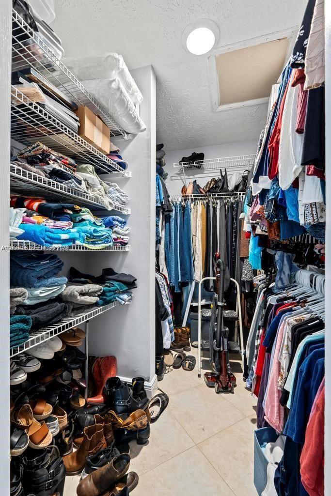 714 NE Lanfair St Port St Lucie, FL 34983