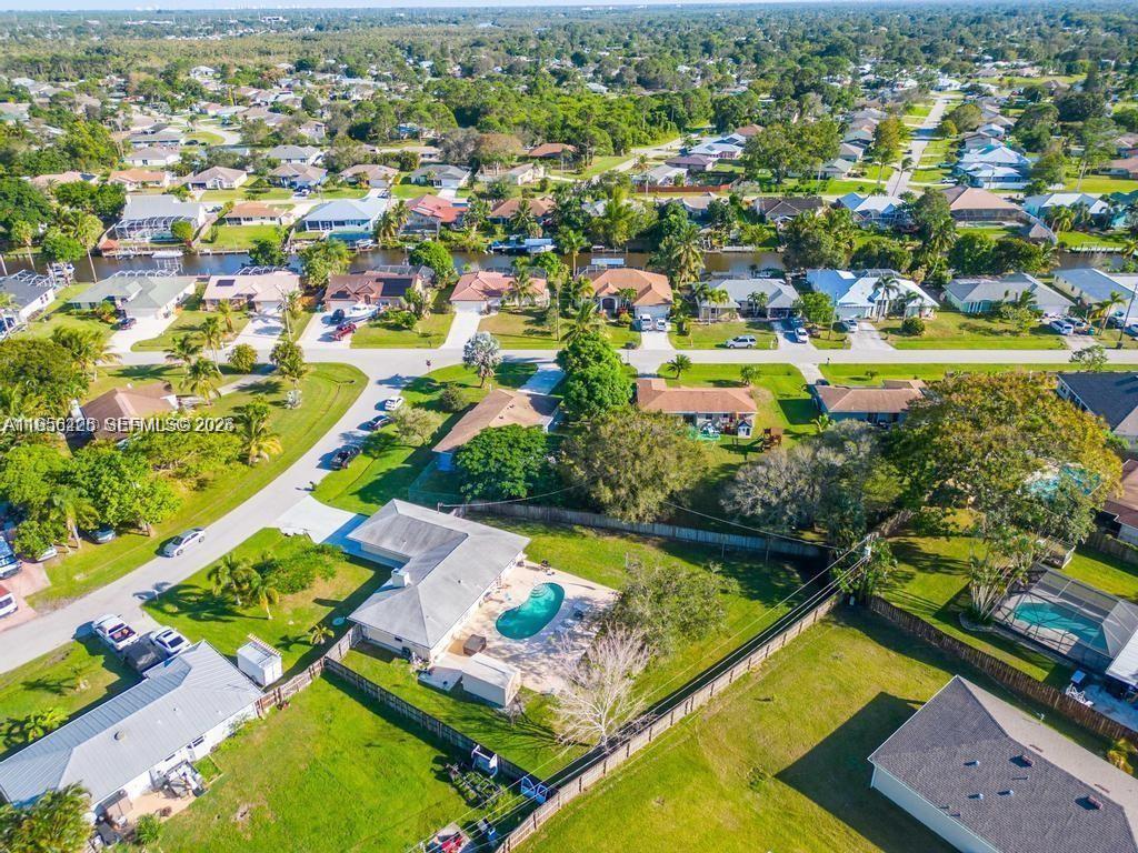 714 NE Lanfair St Port St Lucie, FL 34983