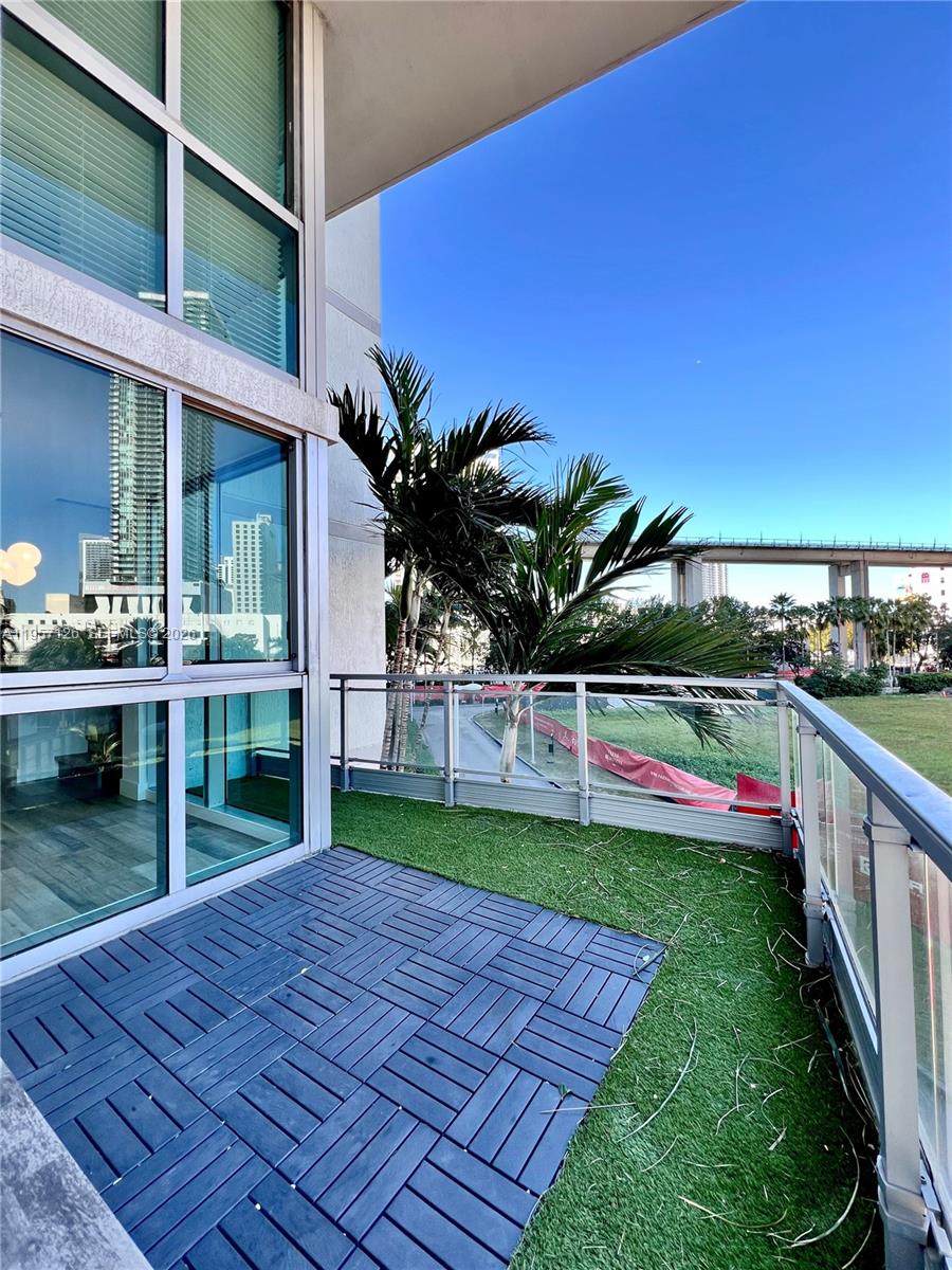 image The Ivy at Riverfront20