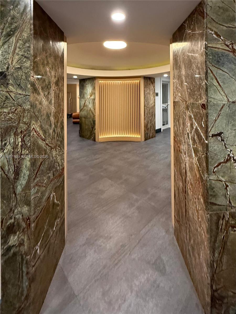 image The Ivy at Riverfront24