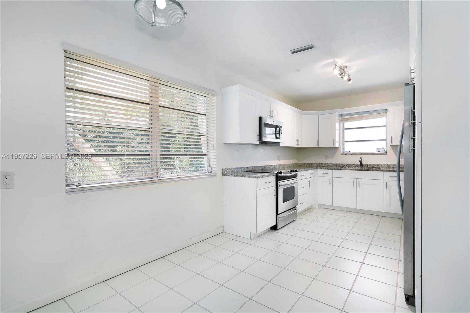 5610 San Vicente St Coral Gables, FL 33146