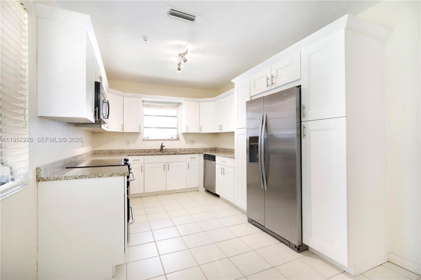 5610 San Vicente St Coral Gables, FL 33146