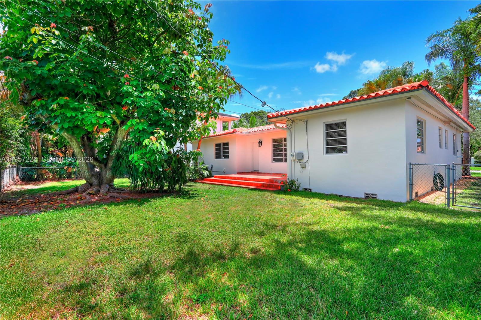 5610 San Vicente St Coral Gables, FL 33146