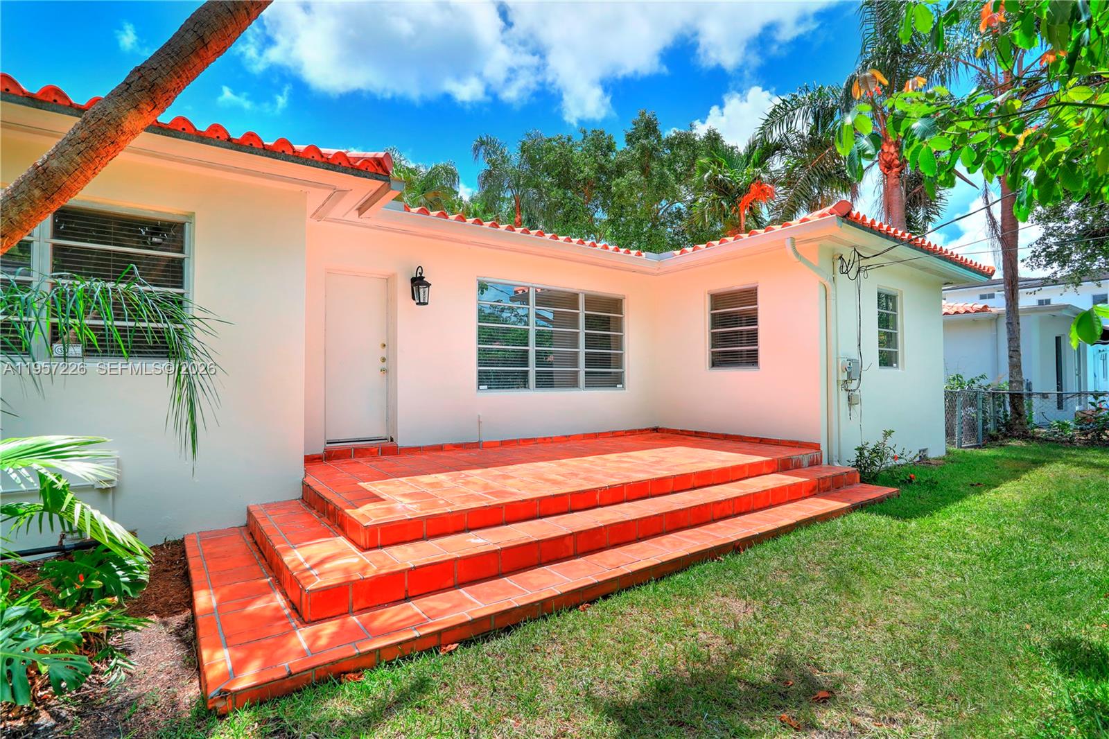 5610 San Vicente St Coral Gables, FL 33146