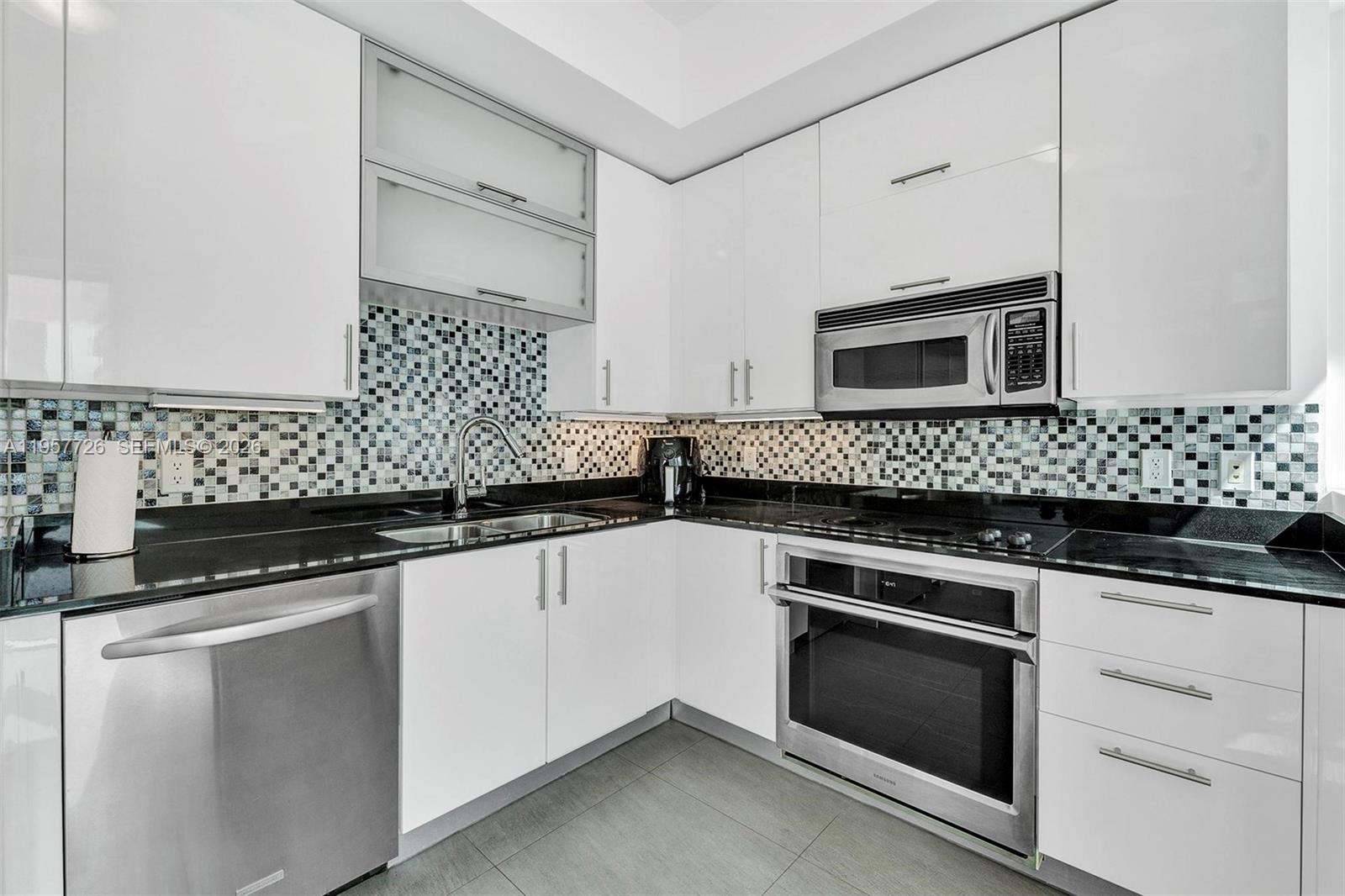 image Infinity at Brickell10