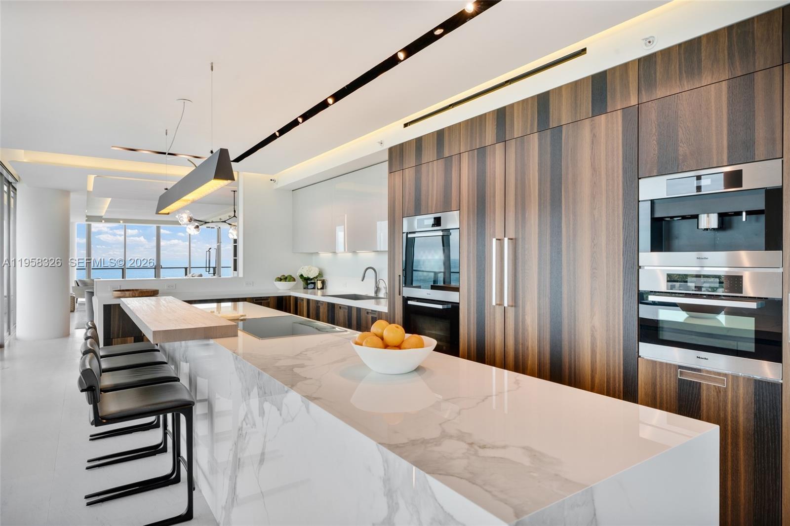 350 Ocean Dr #701N Key Biscayne, FL 33149