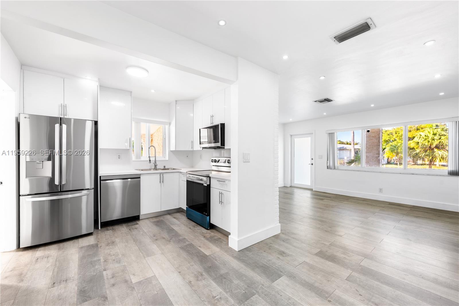 11970 SW 177th Ter Miami, FL 33177