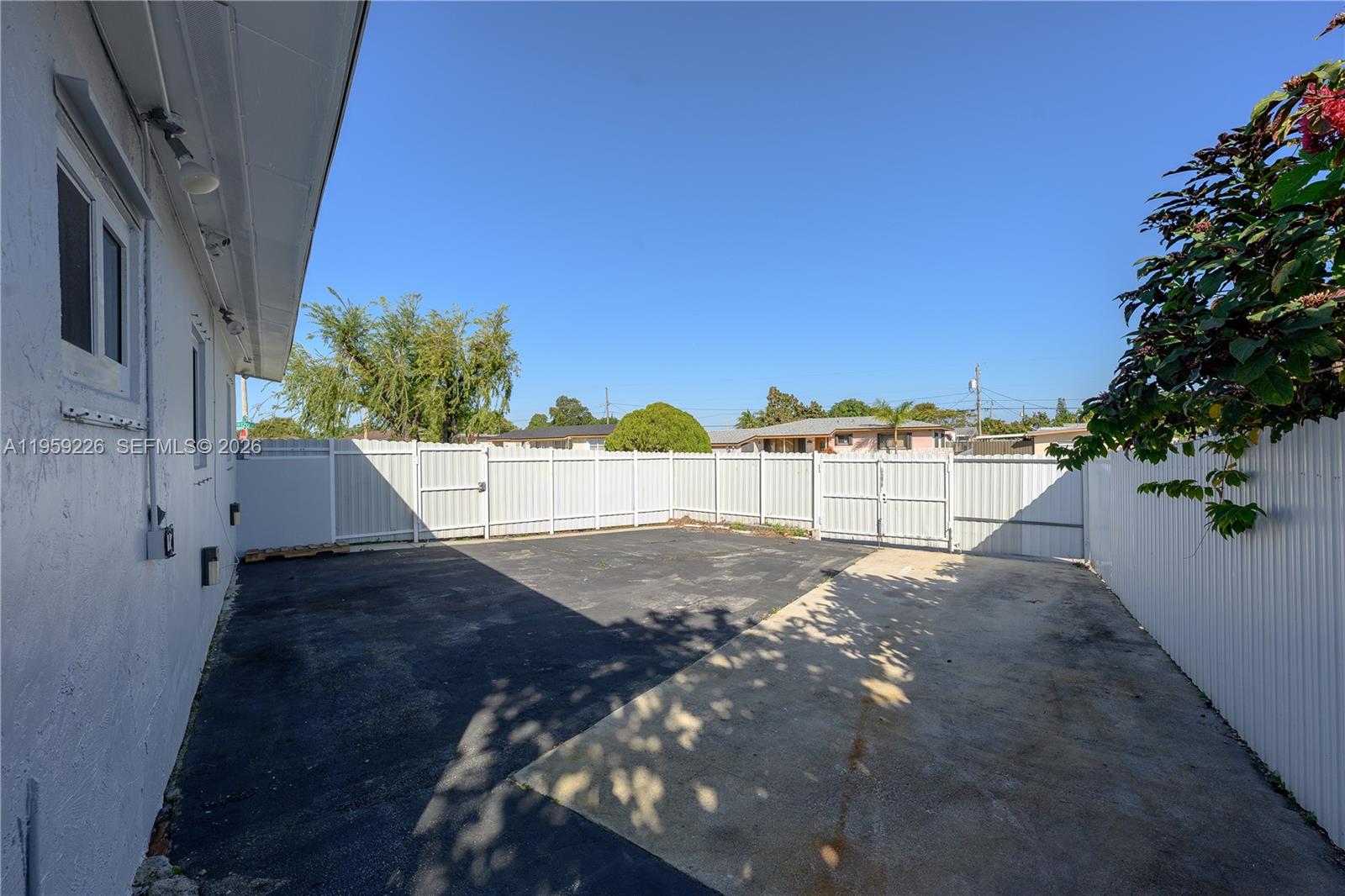 11970 SW 177th Ter Miami, FL 33177