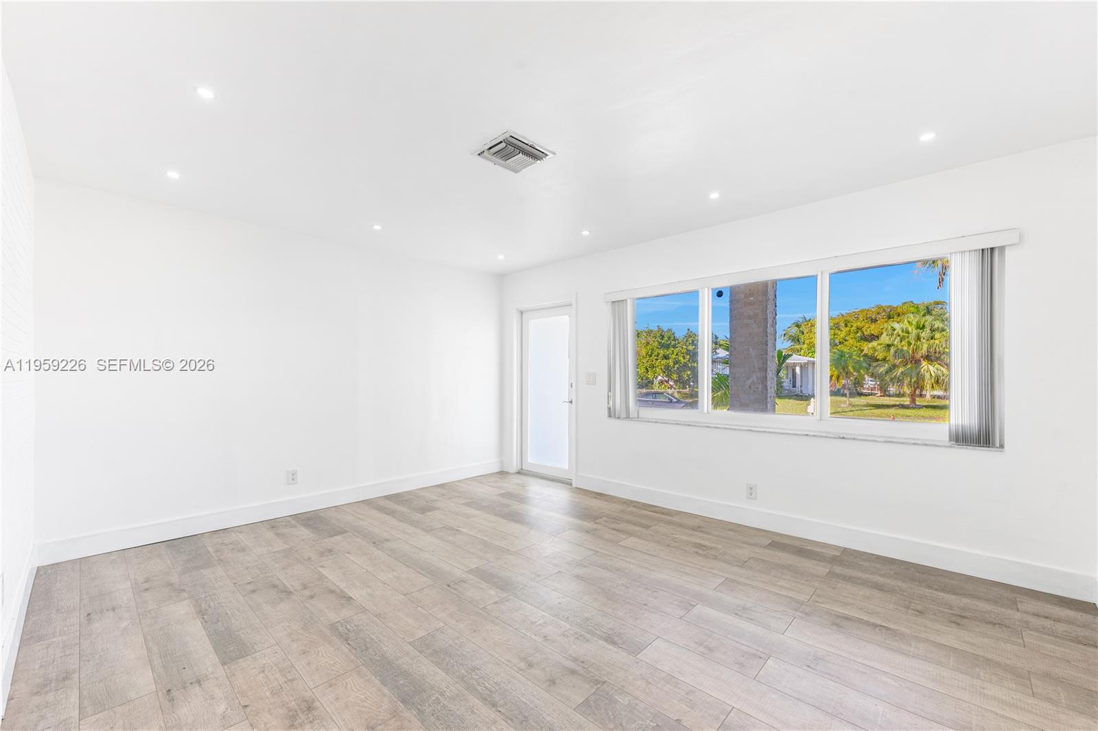 11970 SW 177th Ter Miami, FL 33177