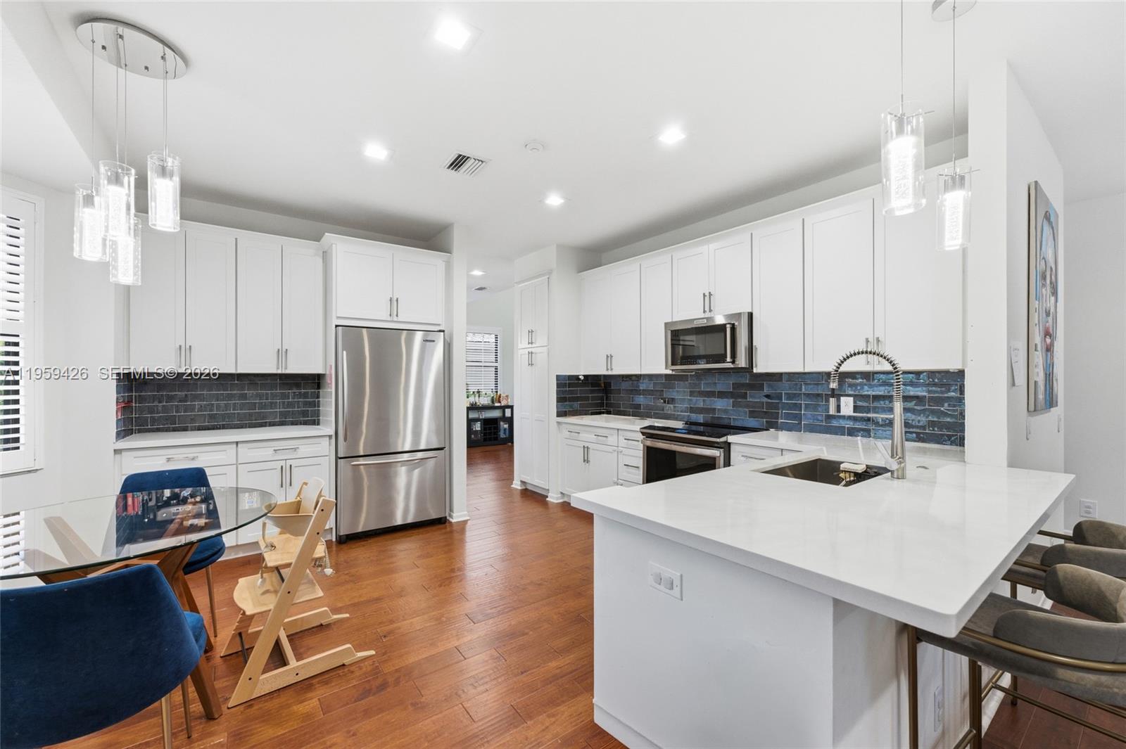 500 Cambridge Dr Weston, FL 33326