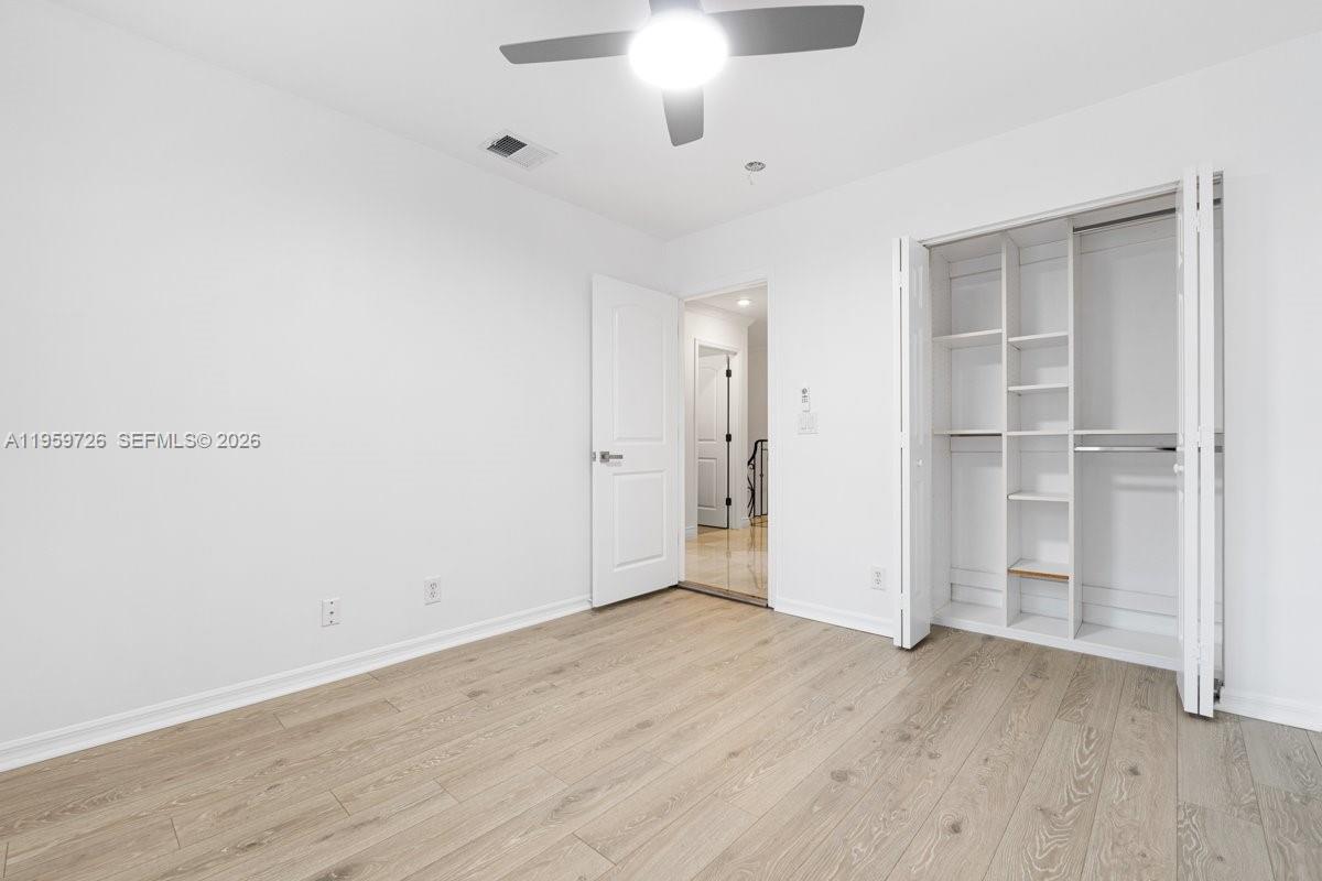 4978 SW 35th Ter Hollywood, FL 33312