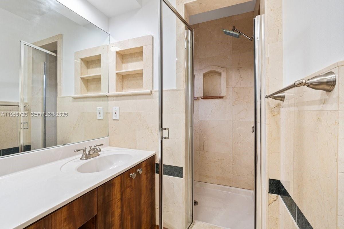 4978 SW 35th Ter Hollywood, FL 33312