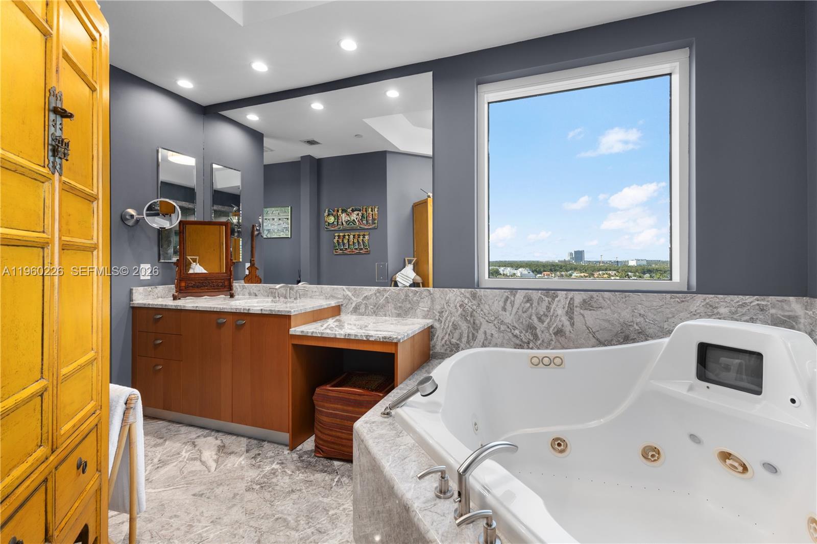 image Turnberry Ocean Colony South9