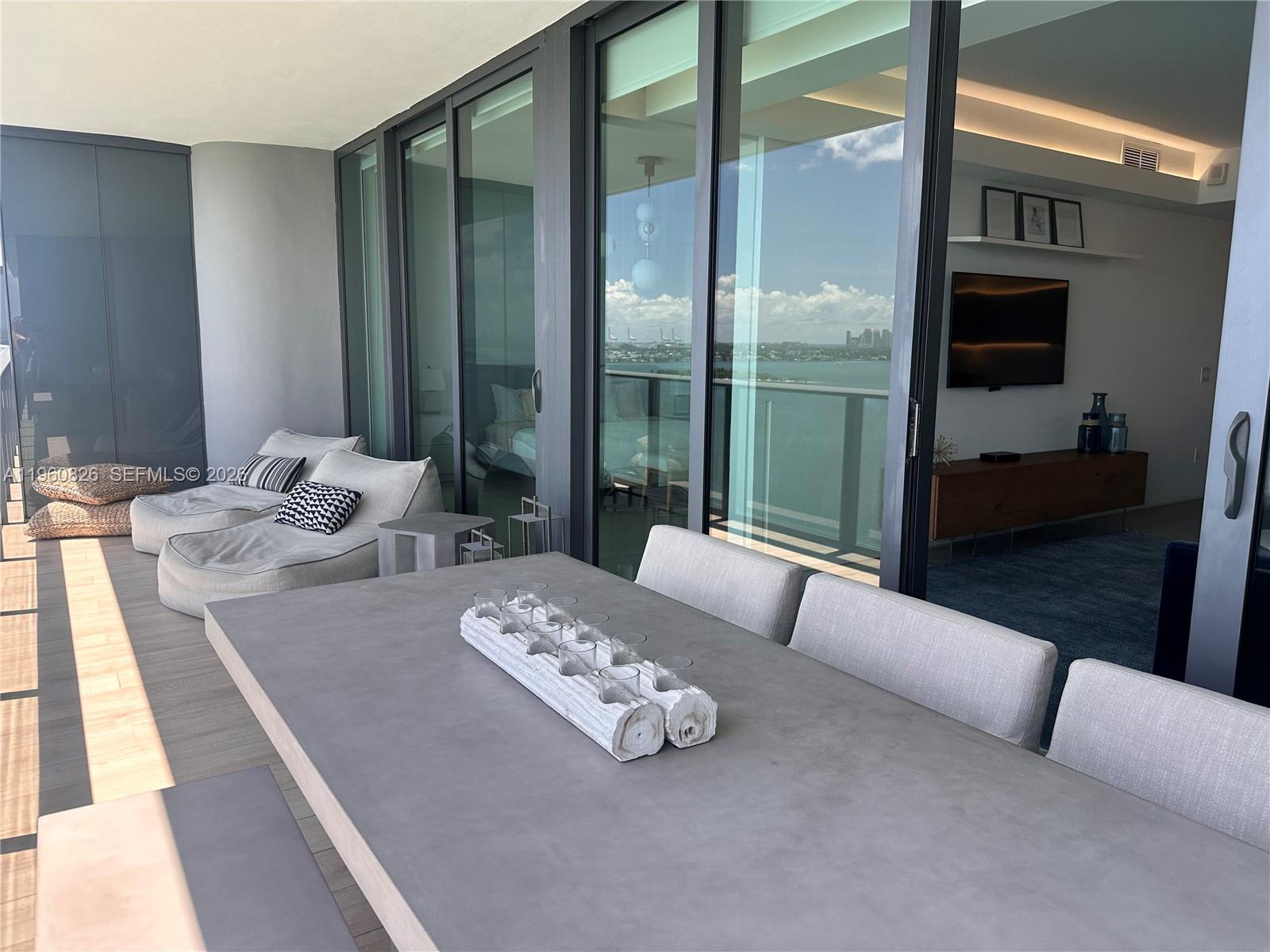 3131 NE 7th Ave #1905