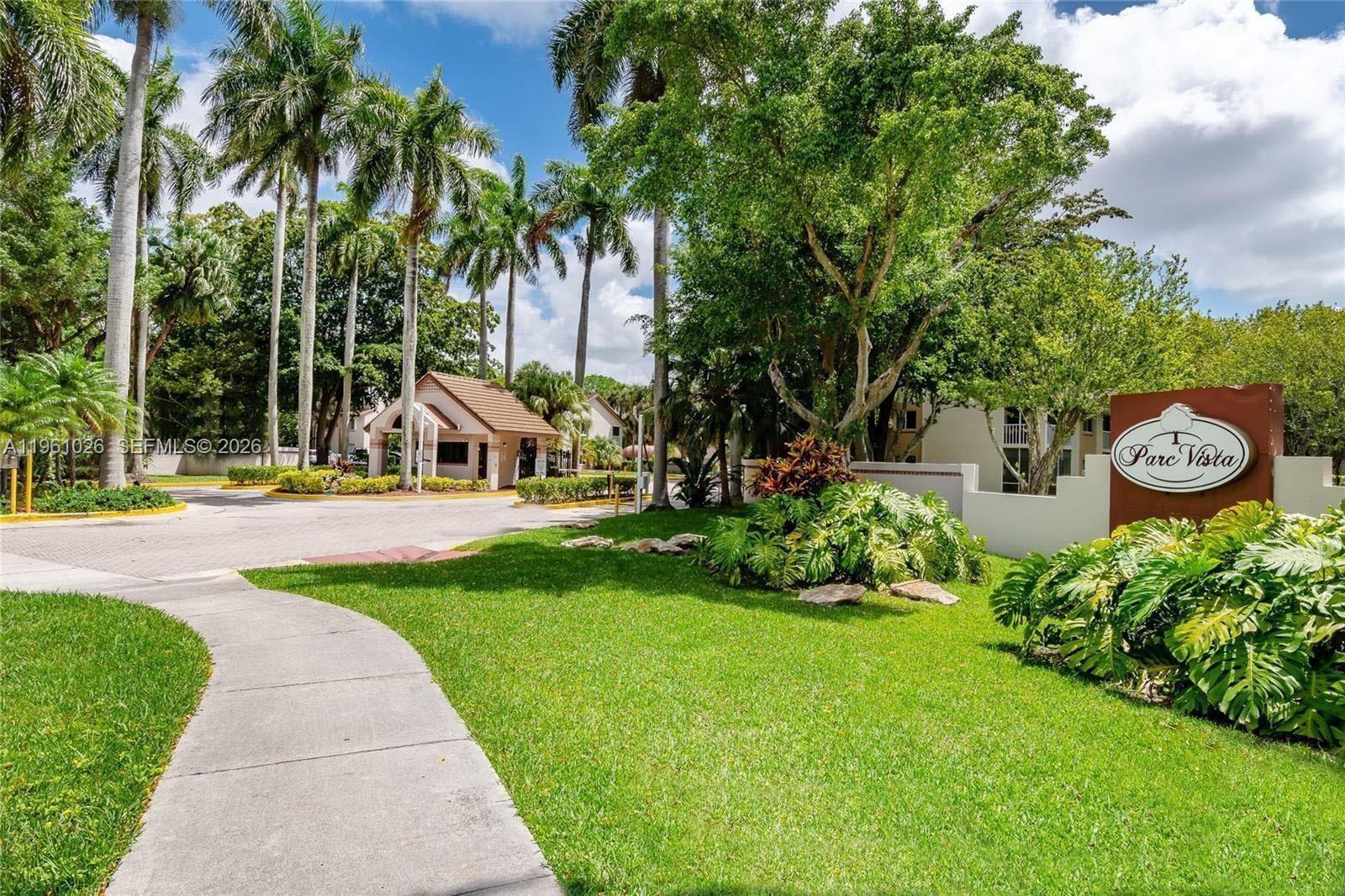 9501 SW 138th Pl #9501