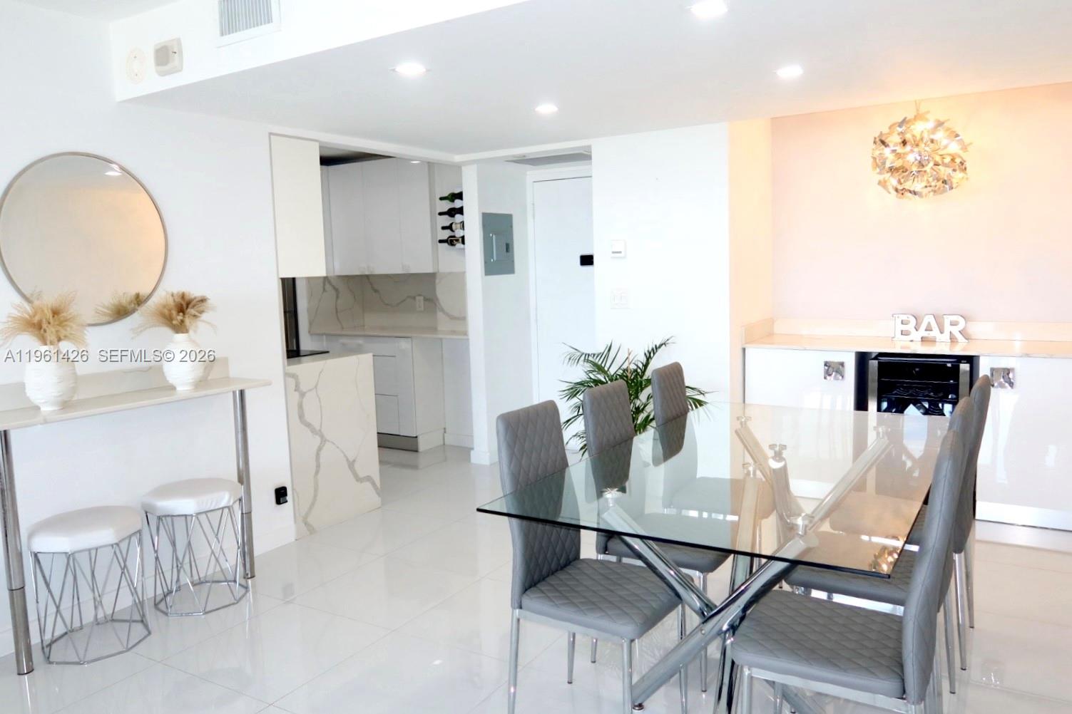 20301 W Country Clb Dr #1422