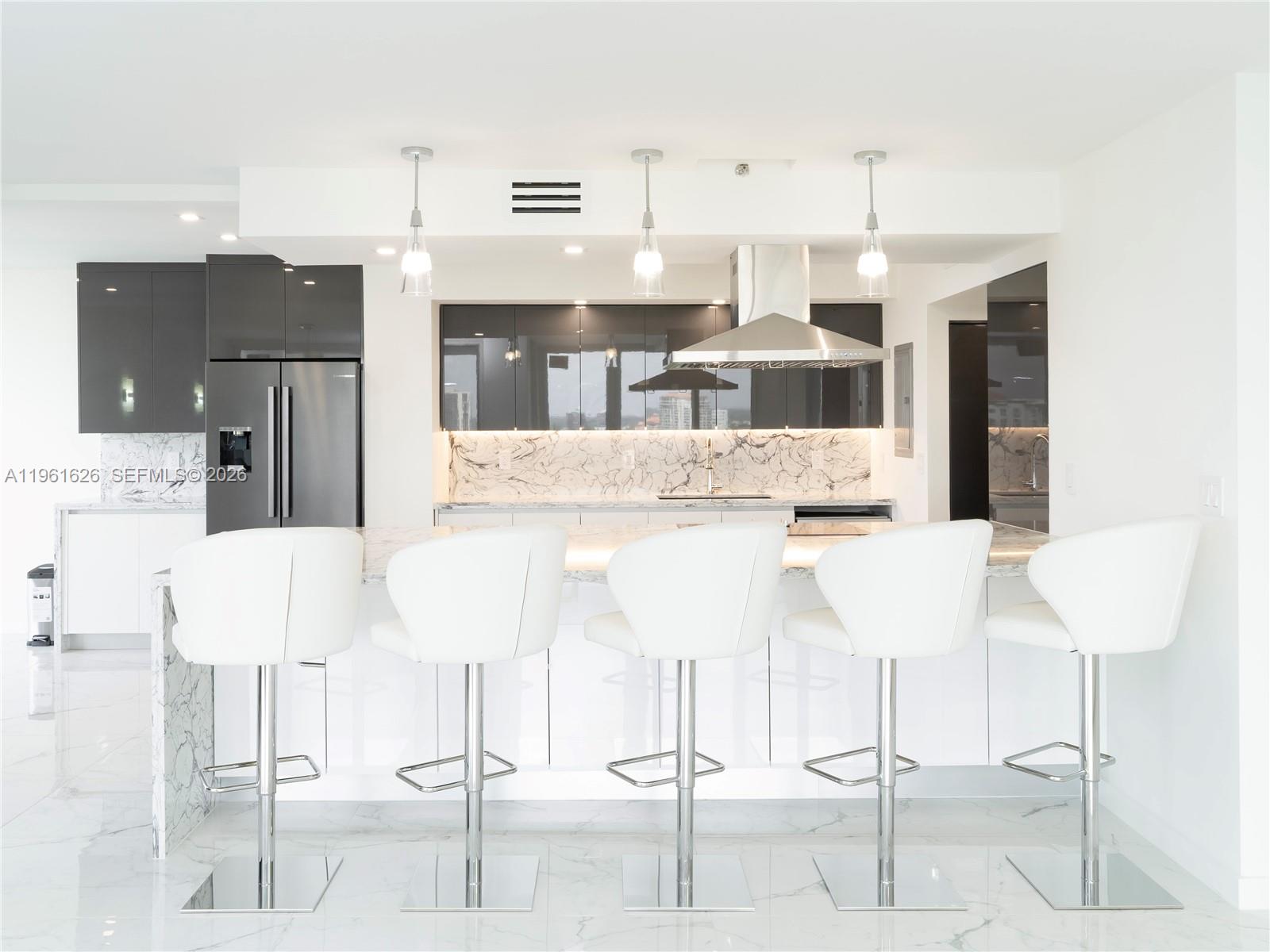 19707 Turnberry Way #18K Aventura, FL 33180