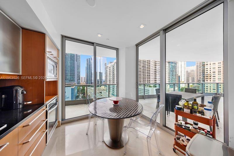 1331 Brickell Bay Dr #1602 Miami, FL 33131