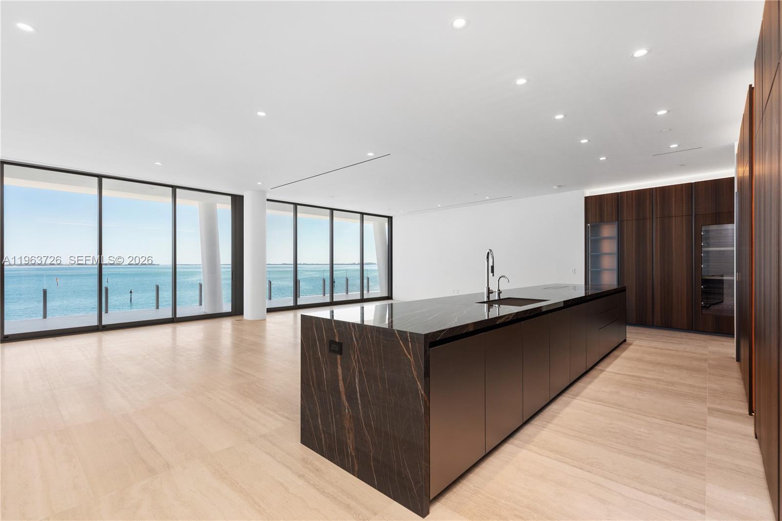 5 Grove Isle Dr #M303 Miami, FL 33133