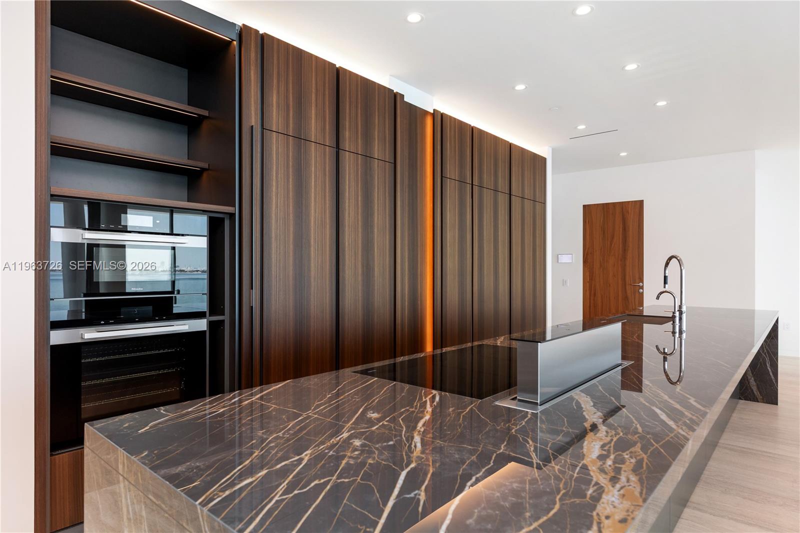 5 Grove Isle Dr #M303 Miami, FL 33133