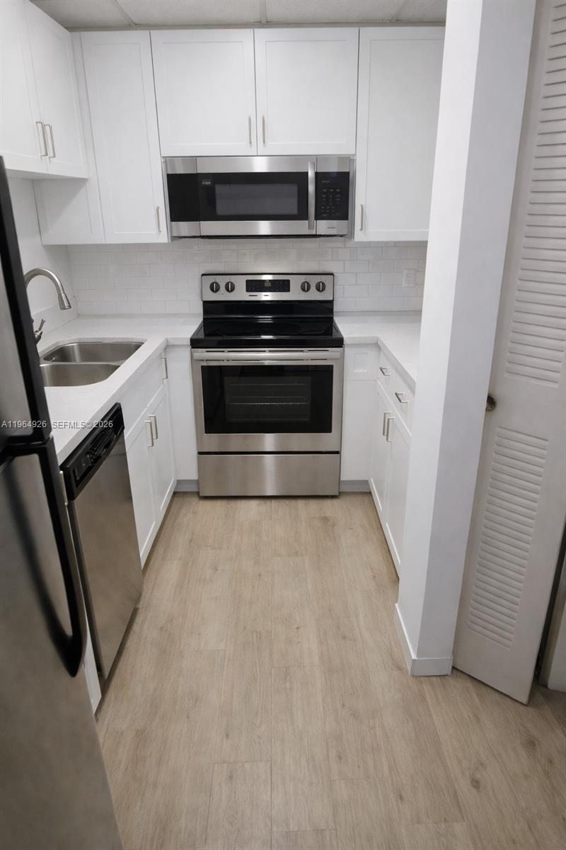 17120 SW 94th Ave #404 Palmetto Bay, FL 33157