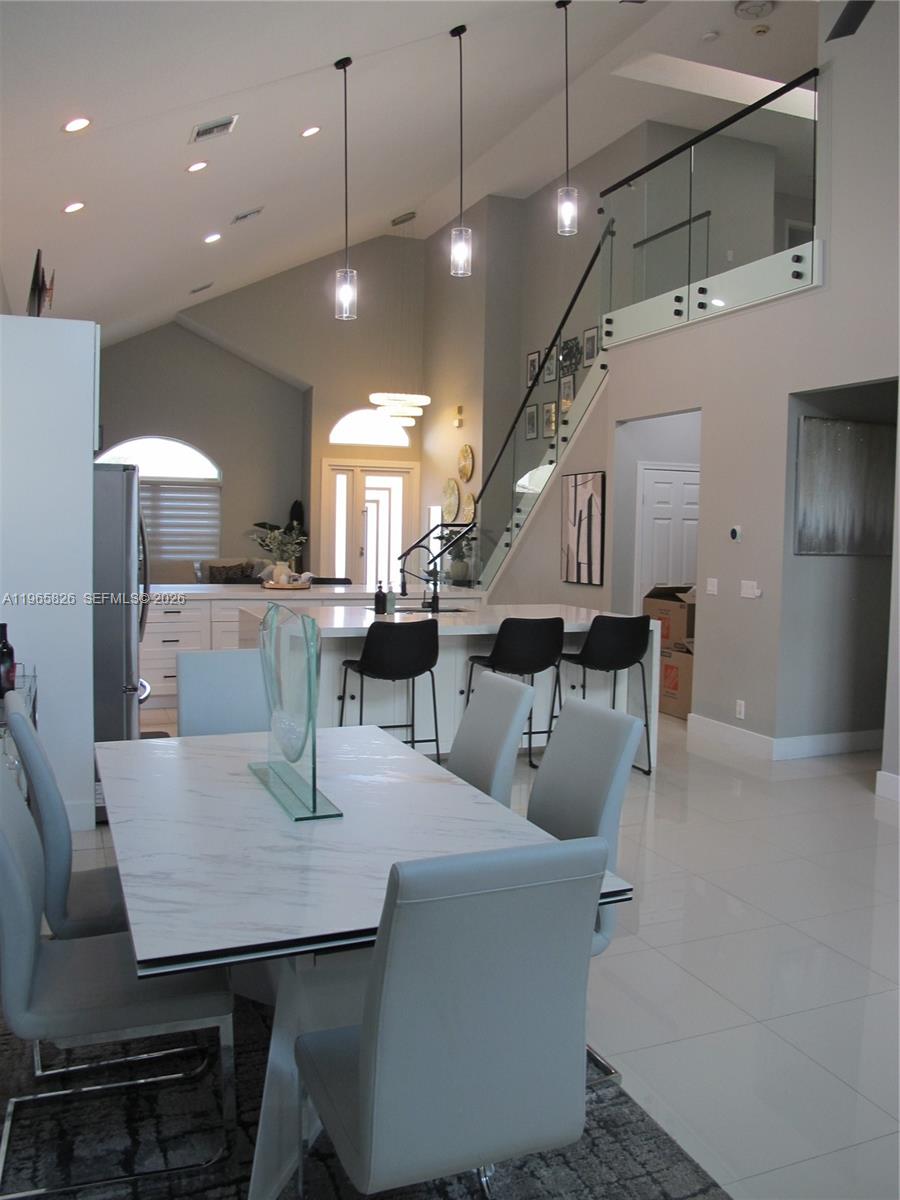 5285 NW 112th Ter Coral Springs, FL 33076