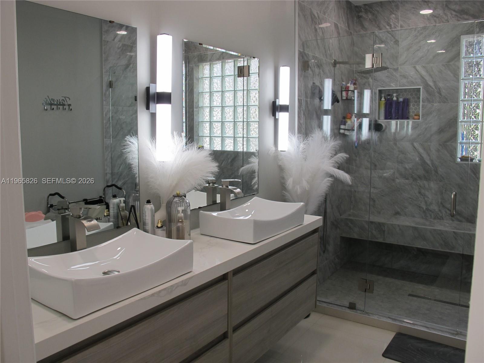 5285 NW 112th Ter Coral Springs, FL 33076