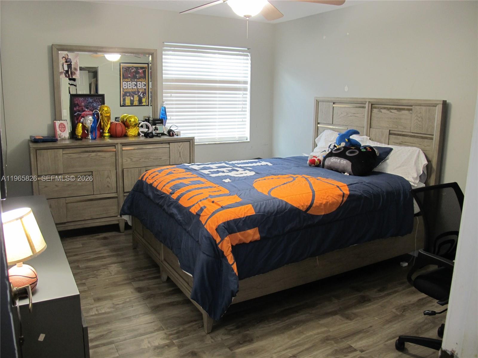 5285 NW 112th Ter Coral Springs, FL 33076