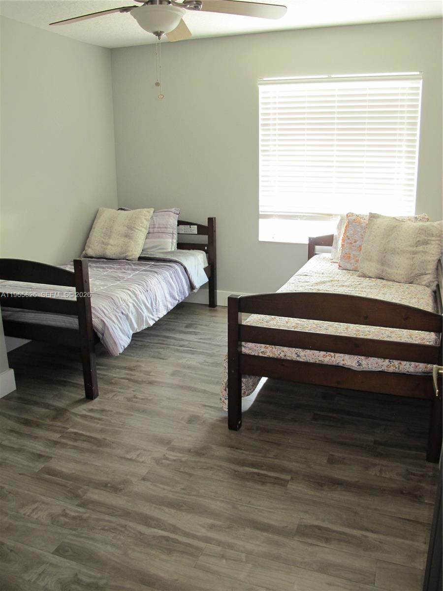 5285 NW 112th Ter Coral Springs, FL 33076