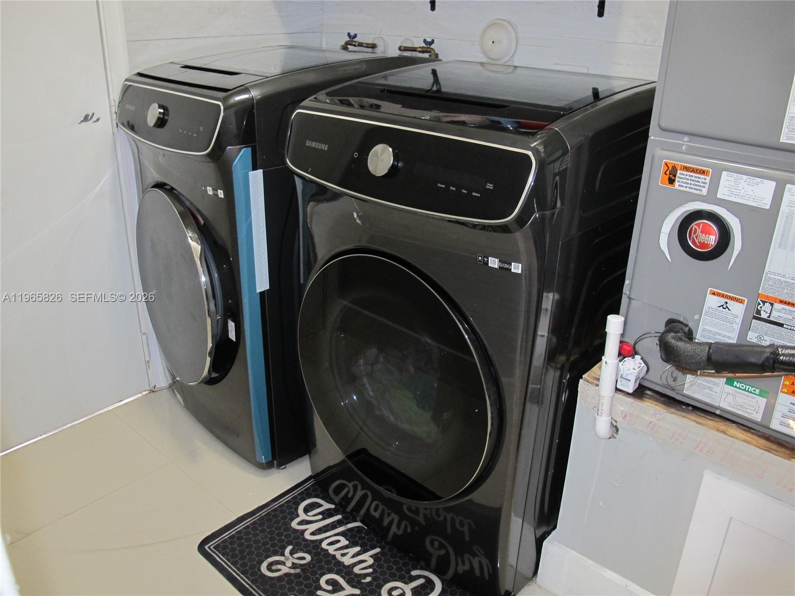 5285 NW 112th Ter Coral Springs, FL 33076