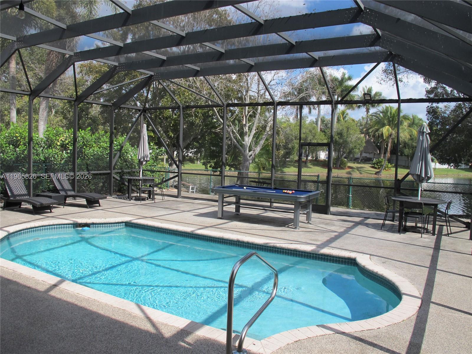 5285 NW 112th Ter Coral Springs, FL 33076