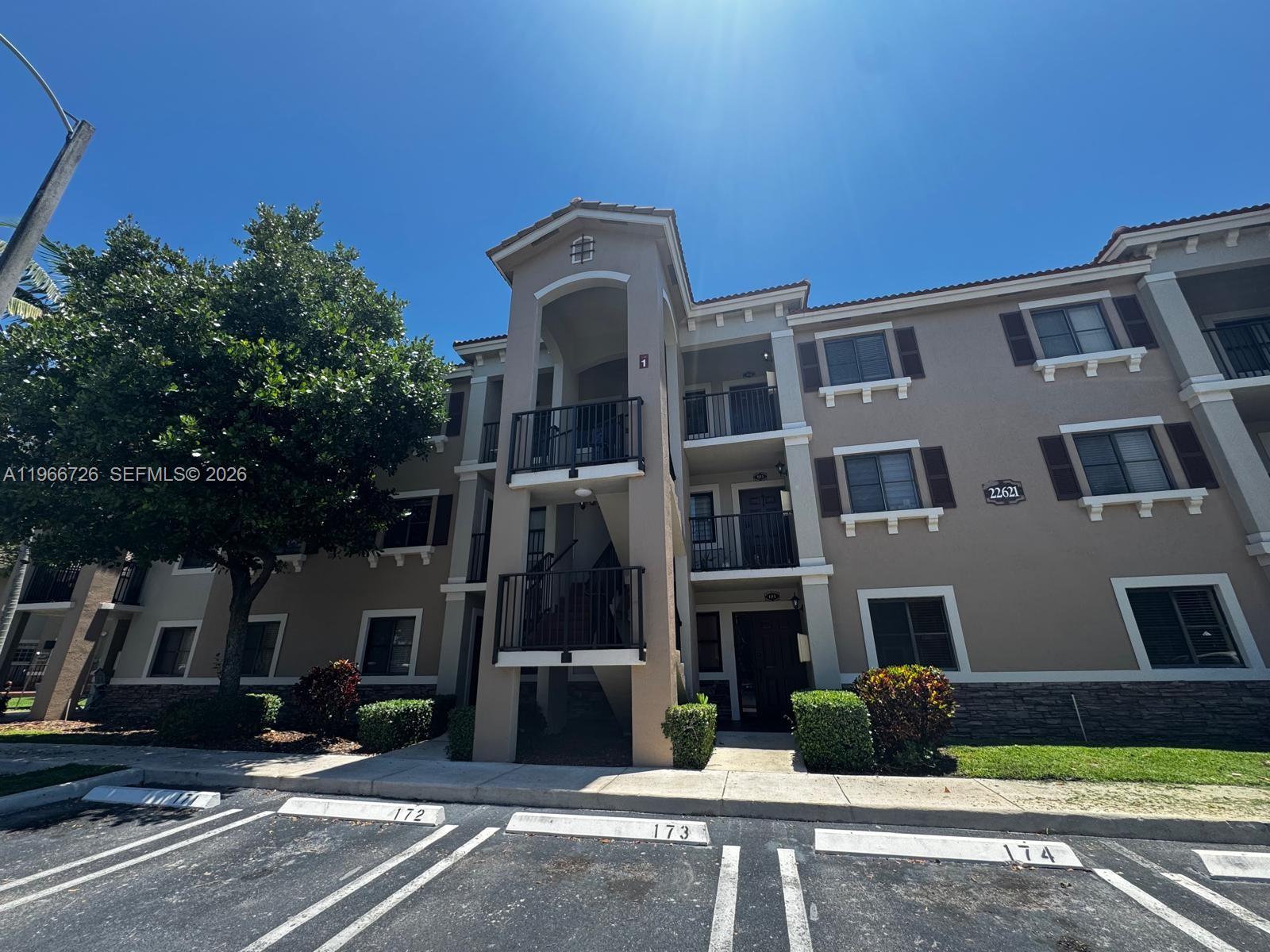 22621 SW 88th Pl #302-8