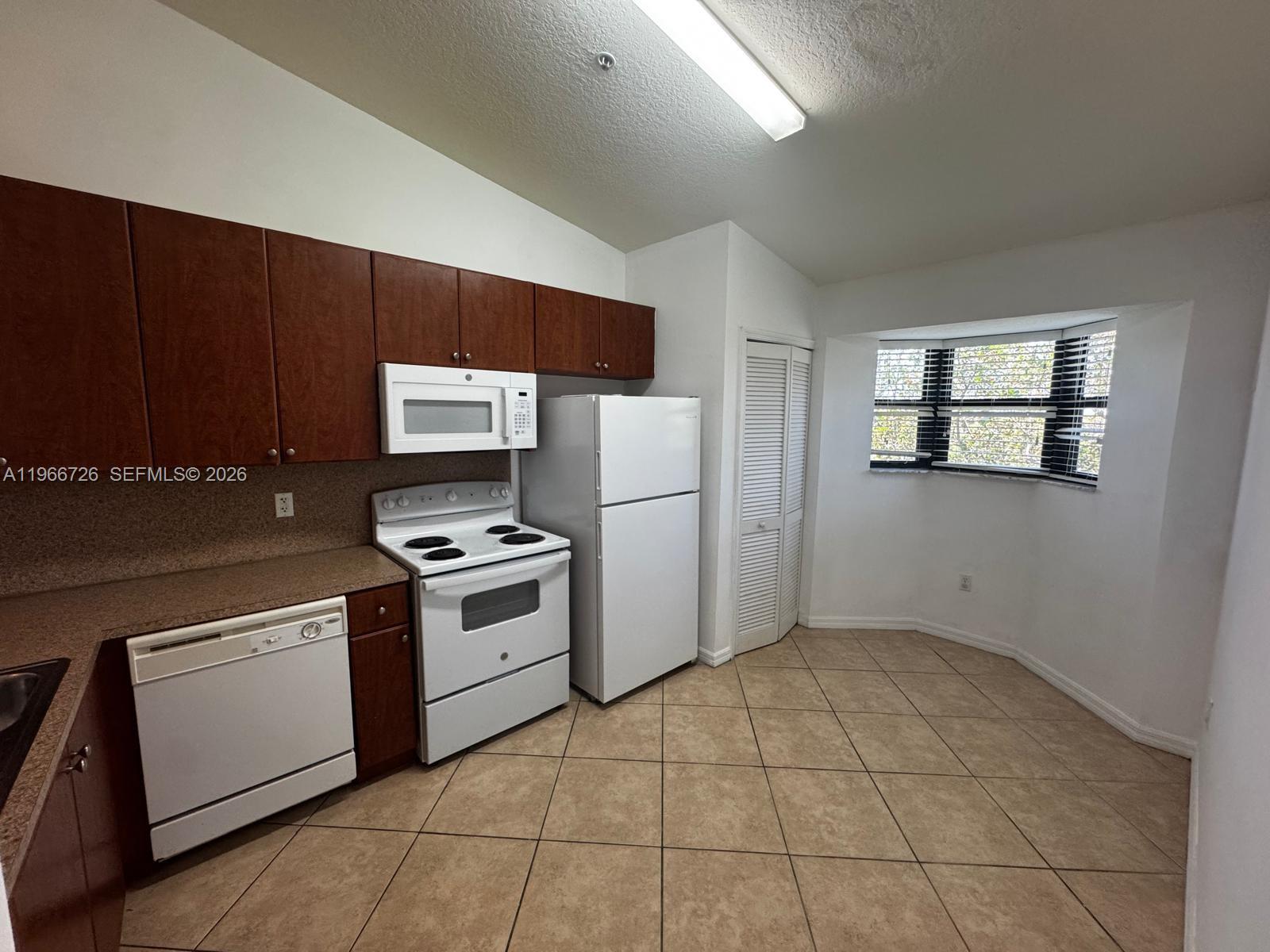 22621 SW 88th Pl #302-8 Cutler Bay, FL 33190