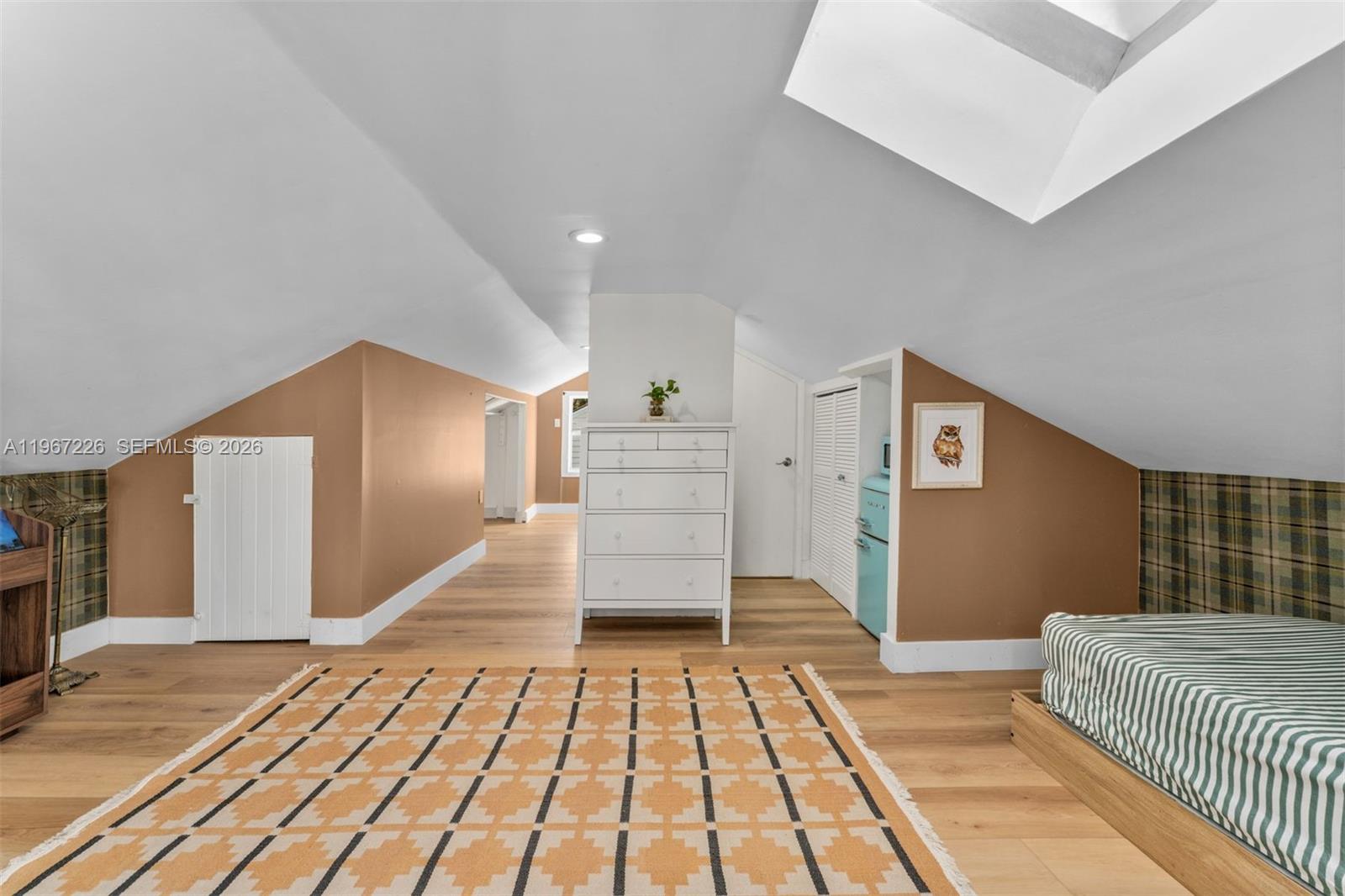 3951 Park Dr Miami, FL 33133