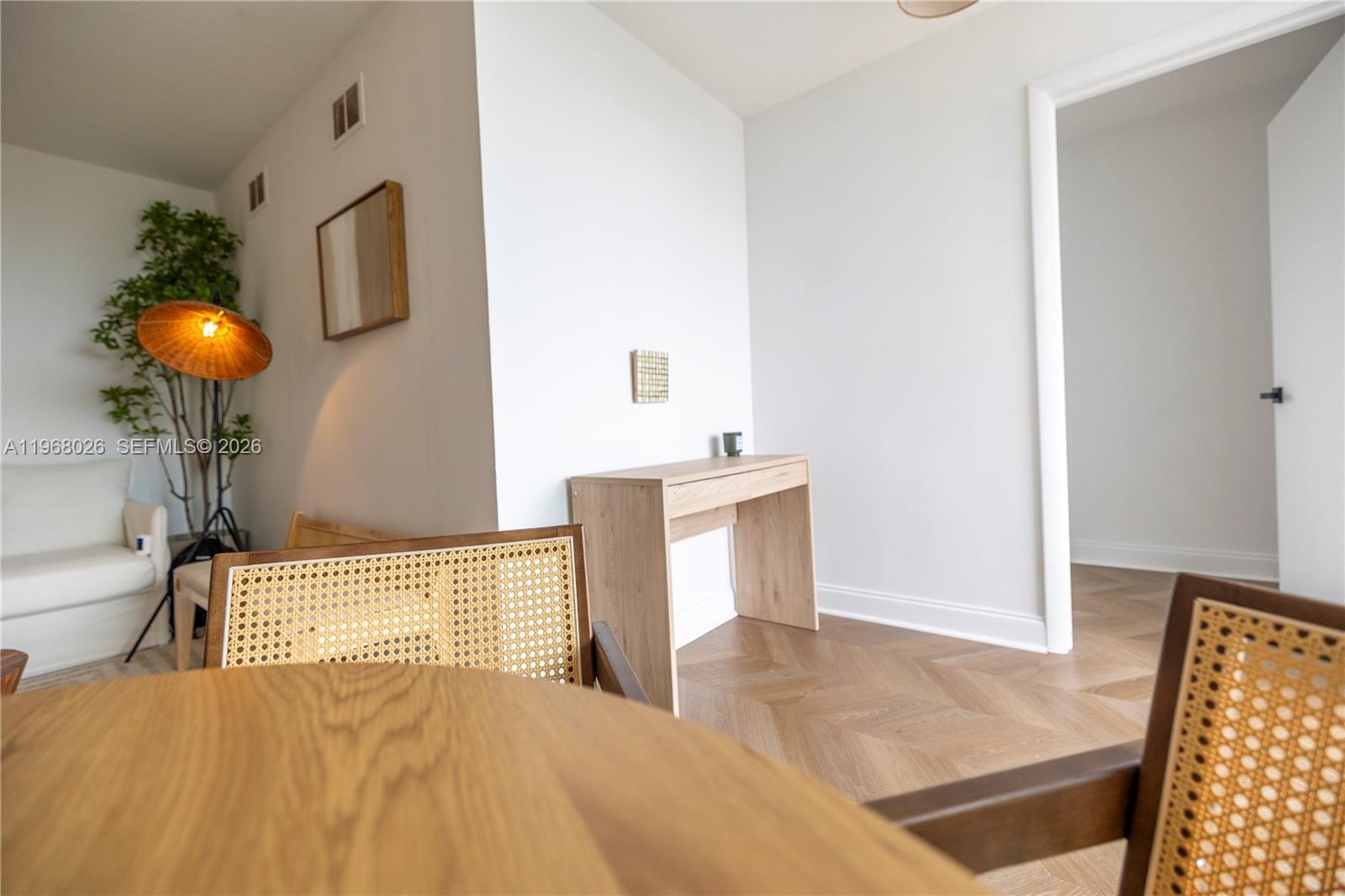 1255 W Collins Ave #604 Miami Beach, FL 33139