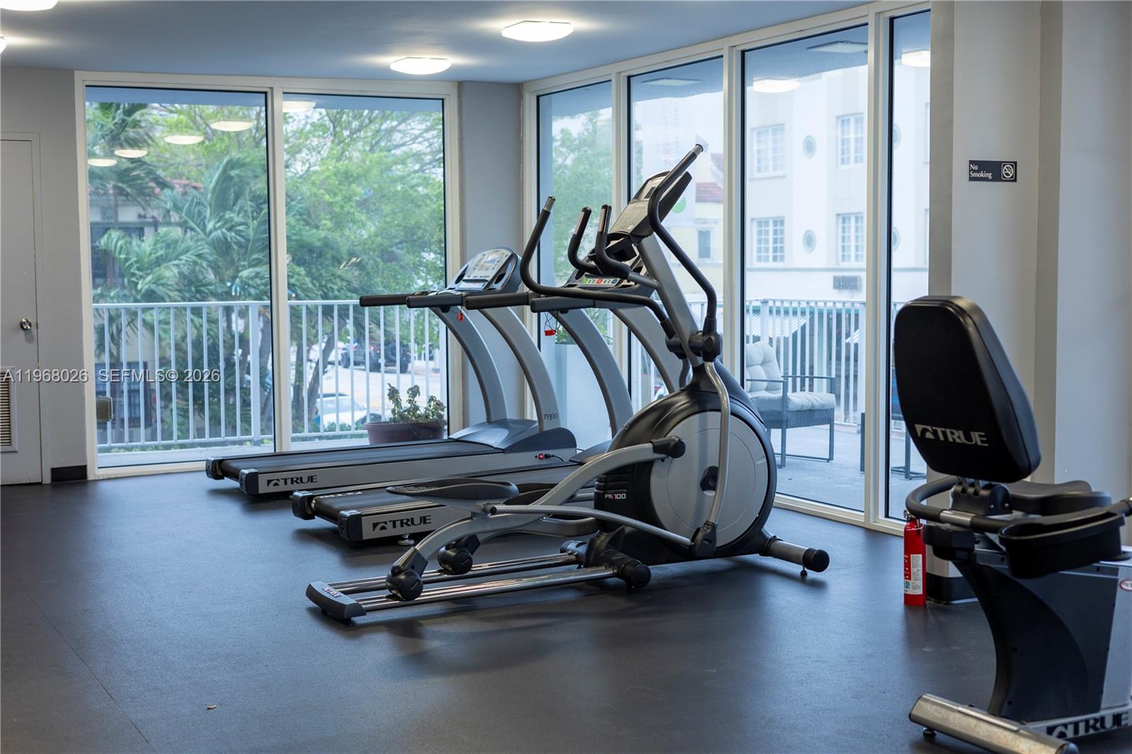 1255 W Collins Ave #604 Miami Beach, FL 33139