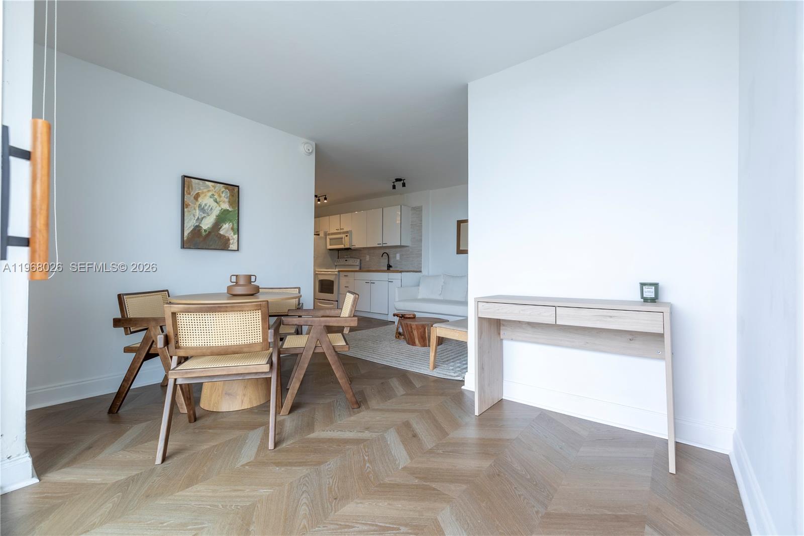 1255 W Collins Ave #604 Miami Beach, FL 33139