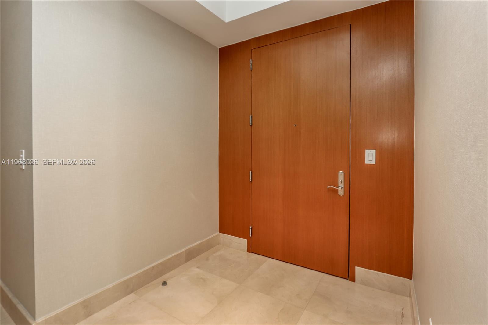 image Trump Tower I13