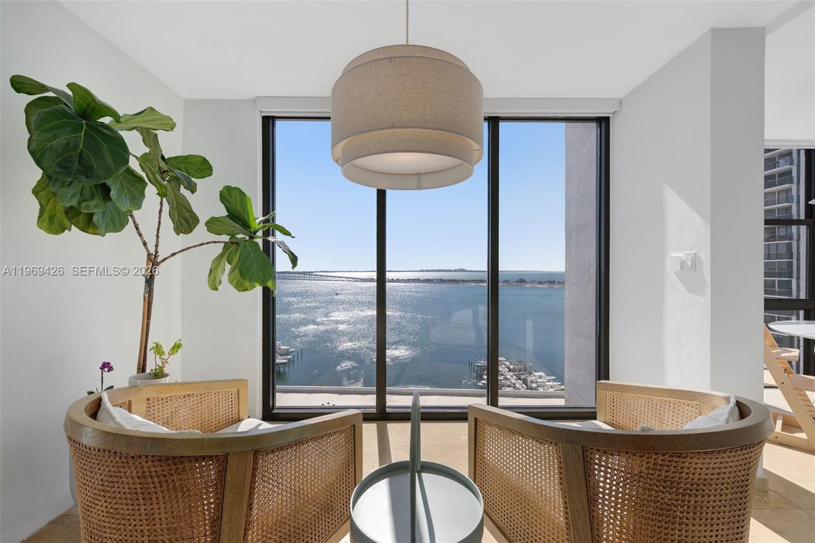 image Brickell Place III10