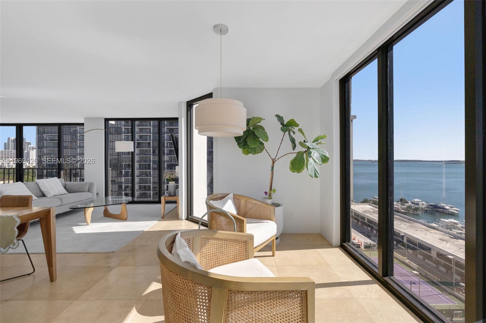 image Brickell Place III12