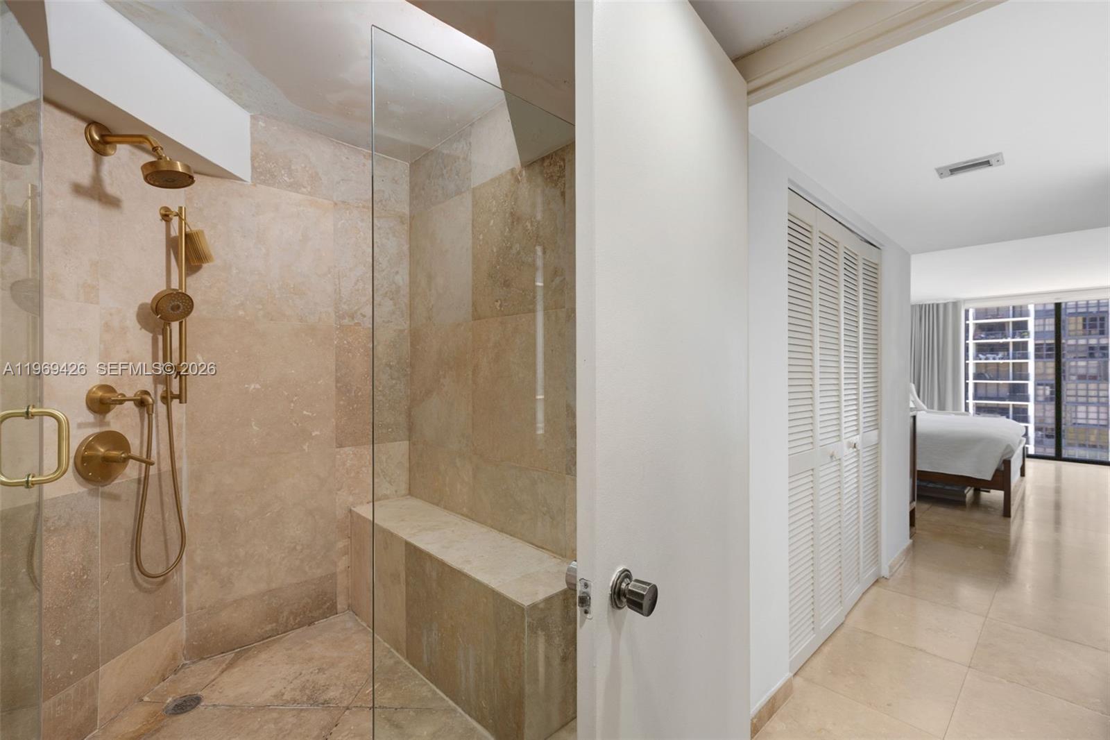 image Brickell Place III36