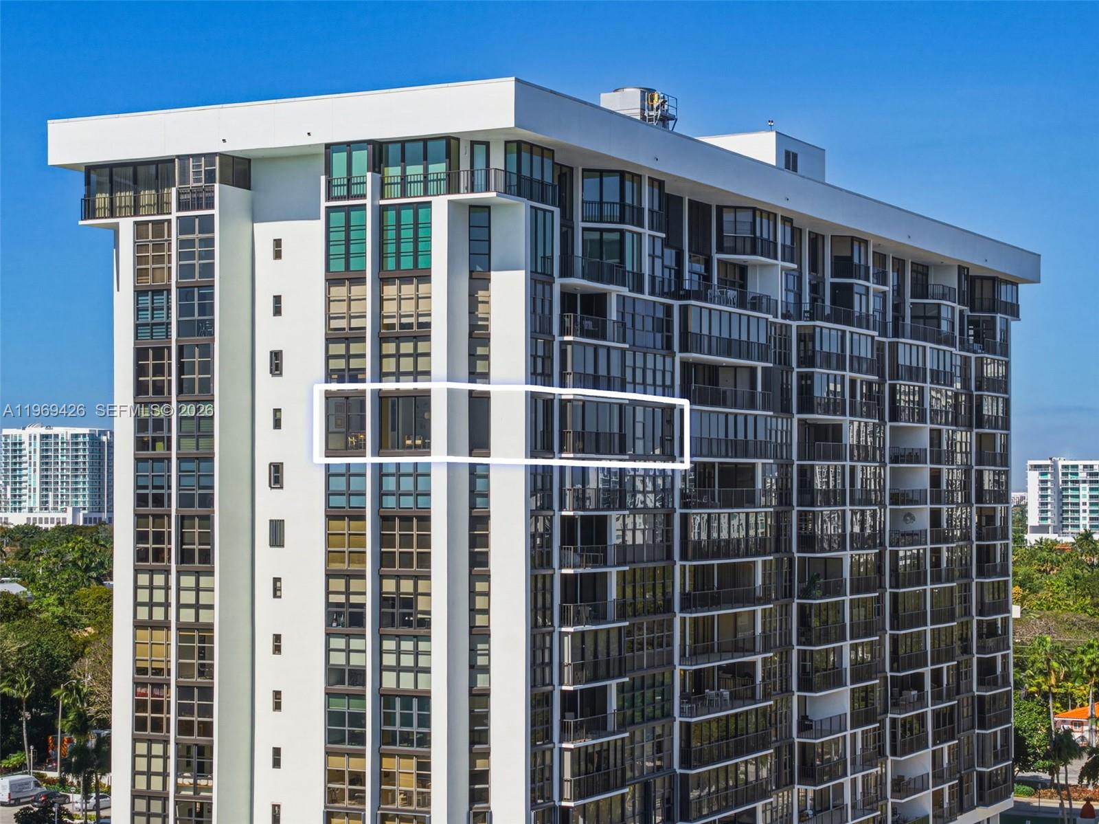 image Brickell Place III42