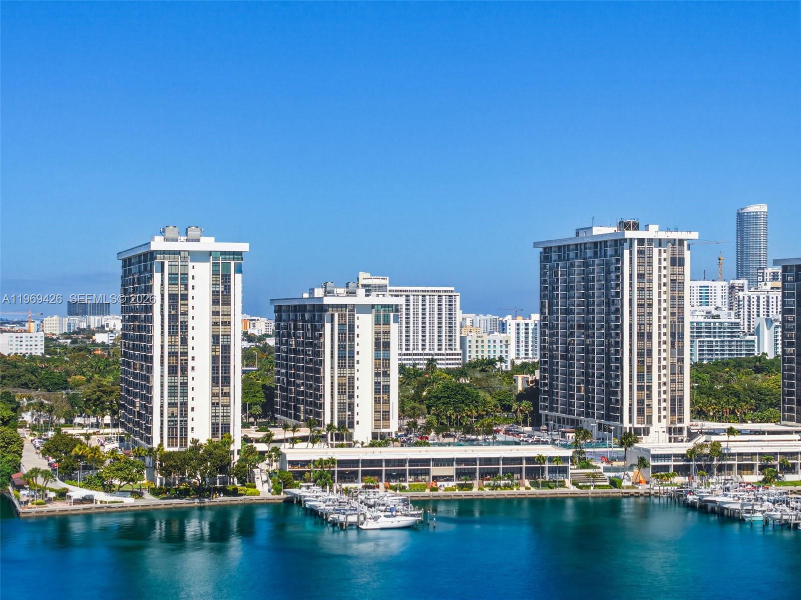 image Brickell Place III47