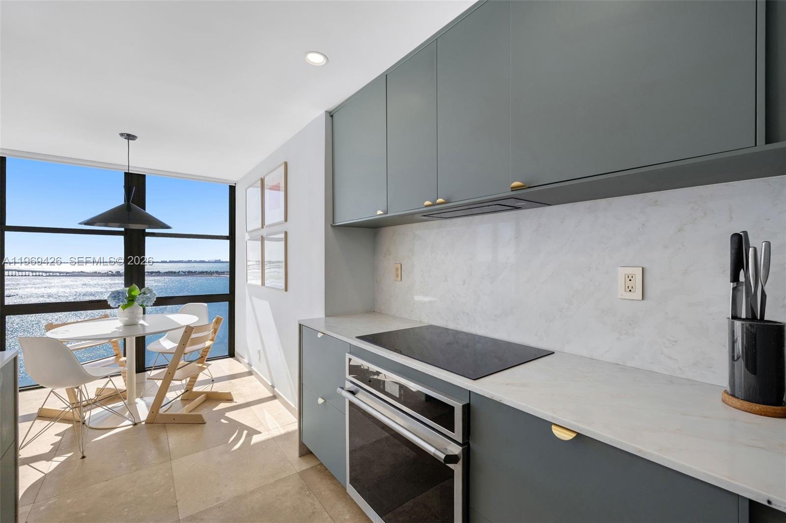 image Brickell Place III6