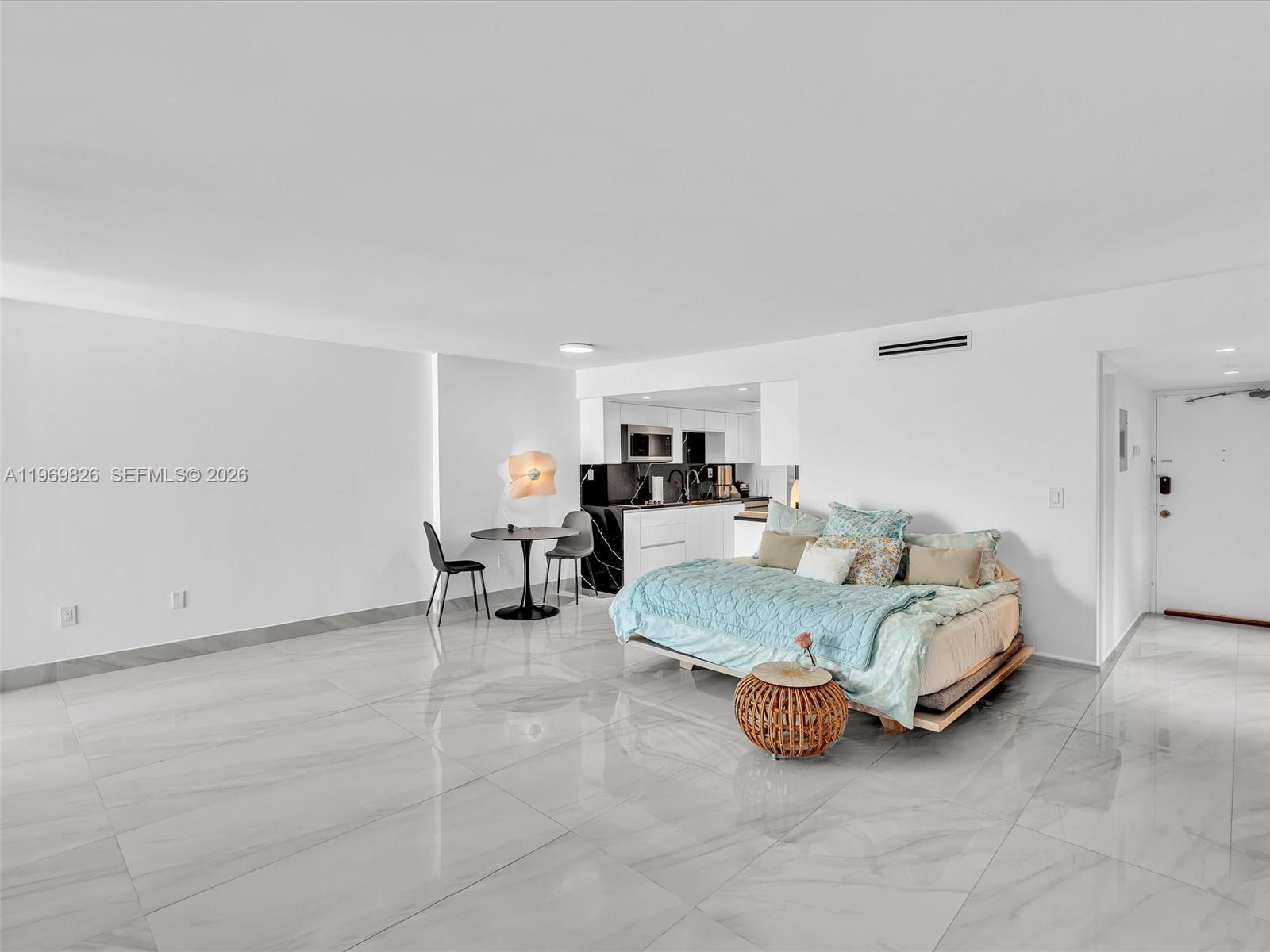 401 Ocean Dr #1007 Miami Beach, FL 33139