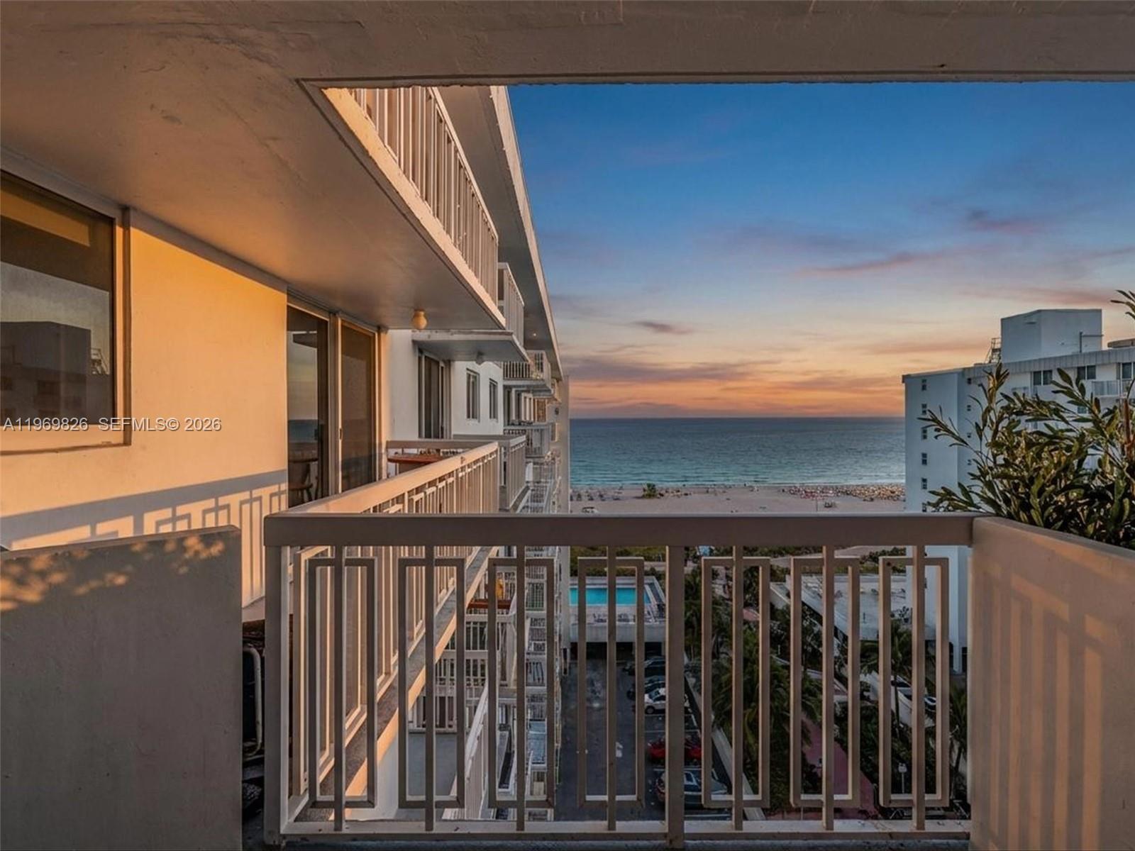 401 Ocean Dr #1007 Miami Beach, FL 33139