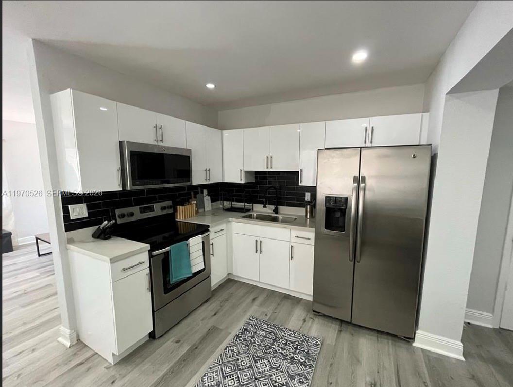 3050 NW 52nd St Miami, FL 33142